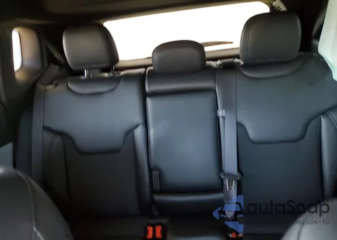 2025 Jeep Compass Latitude z USA, uszkodzony, nr VIN 3C4NJDBN3ST549796